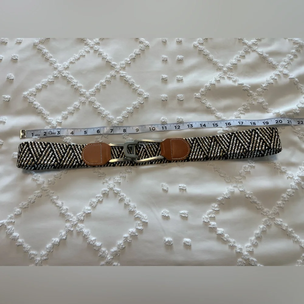 Coldwater Creek Elastic Belt Women's L/XL Woven with Leather Tabs silver hook